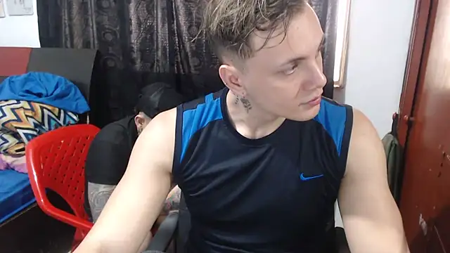 Snapshot of kike_energy chatting on September 30, 2025, 4:02 pm kike energy online show from September 30, 2025, 4:02 pm