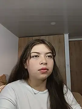 Snapshot of LoveShae- chatting on July 14, 2026, 11:27 am LoveShae- online show from July 14, 2026, 11:27 am