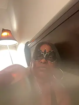 Snapshot of Chardonnay000 chatting on July 12, 2026, 5:41 am Chardonnay000 online show from July 12, 2026, 5:41 am