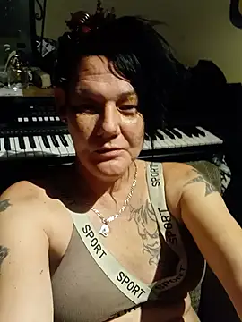 Trance-gender online show from July 15, 2026, 10:06 pm