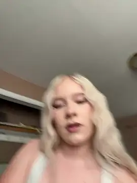 Snapshot of Chloebabyluv chatting on July 15, 2026, 1:12 am Chloebabyluv online show from July 15, 2026, 1:12 am