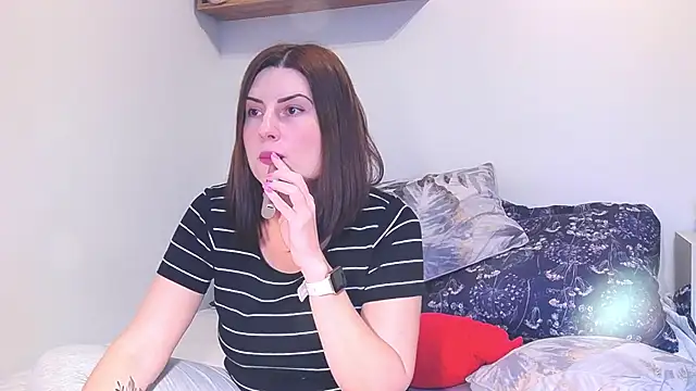 Snapshot of alisenties chatting on February 28, 2025, 3:15 pm alisenties online show from February 28, 2025, 3:15 pm