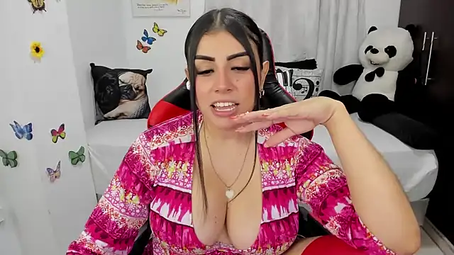 lucy007  online show from April 1, 2026, 12:46 am