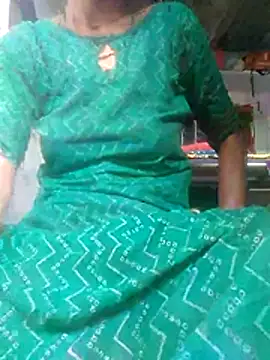 Snapshot of Aradhna-104 chatting on August 6, 2026, 4:07 am Aradhna-104 online show from August 6, 2026, 4:07 am