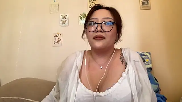 Snapshot of JoannaTearss chatting on July 20, 2026, 8:11 am JoannaTearss online show from July 20, 2026, 8:11 am