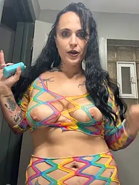 CurvyTemptation23 online show from August 4, 2026, 11:04 am