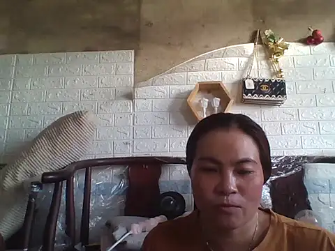 Snapshot of Link-lovely chatting on July 24, 2026, 6:20 am Link-lovely online show from July 24, 2026, 6:20 am