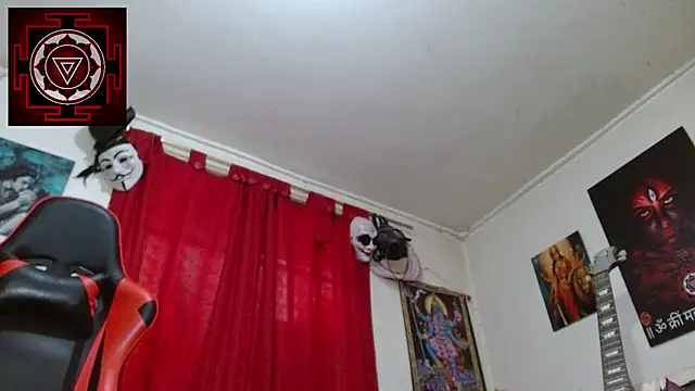 Snapshot of Amanda_Valeska chatting on April 15, 2026, 7:58 pm Amanda Valeska online show from April 15, 2026, 7:58 pm