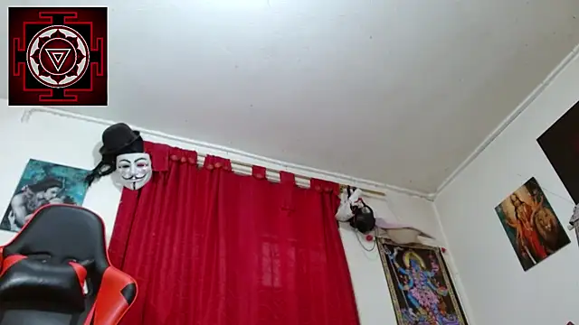 Snapshot of Amanda_Valeska chatting on December 18, 2025, 5:39 pm Amanda Valeska online show from December 18, 2025, 5:39 pm