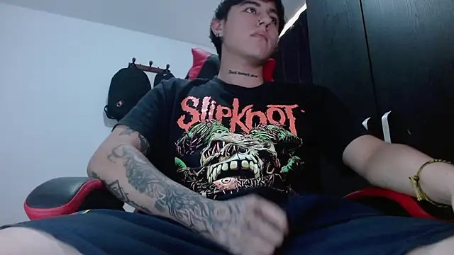 Snapshot of Sebas_bkr chatting on July 23, 2026, 6:15 pm Sebas bkr online show from July 23, 2026, 6:15 pm