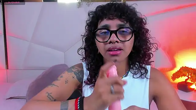 Snapshot of Harper_Taylor chatting on July 29, 2026, 1:10 pm Harper Taylor online show from July 29, 2026, 1:10 pm