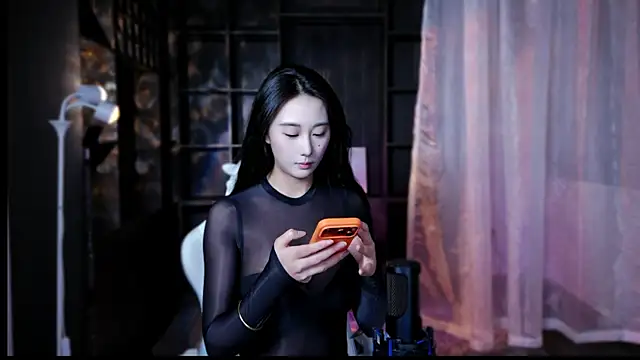 Snapshot of Lucky__Yuner chatting on July 27, 2026, 8:43 am Lucky Yuner online show from July 27, 2026, 8:43 am