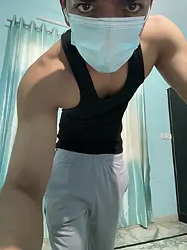 lustygentlemen online show from July 29, 2026, 12:37 pm
