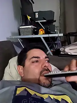 robredoj online show from December 15, 2025, 12:27 am