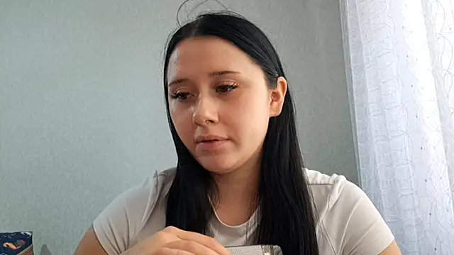Mira Stavik online show from July 27, 2026, 6:31 am