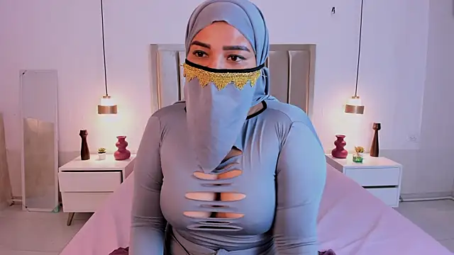 amira farahh online show from July 25, 2026, 11:22 pm