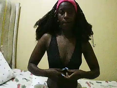 Wildpossy online show from August 5, 2026, 10:04 pm