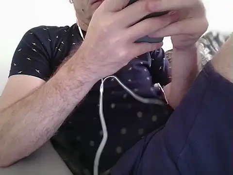 Snapshot of trebor600 chatting on October 25, 2025, 6:45 am trebor600 online show from October 25, 2025, 6:45 am