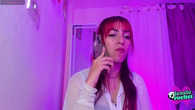 jessierocketx online show from November 14, 2025, 2:04 am