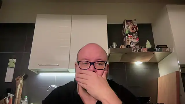 Snapshot of theitalianbear chatting on March 2, 2026, 5:08 am theitalianbear online show from March 2, 2026, 5:08 am