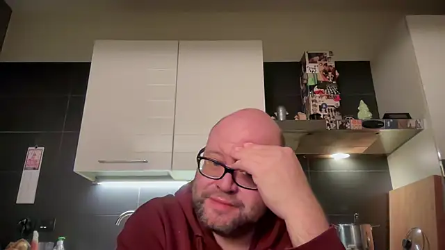 Snapshot of theitalianbear chatting on February 6, 2026, 6:48 pm theitalianbear online show from February 6, 2026, 6:48 pm