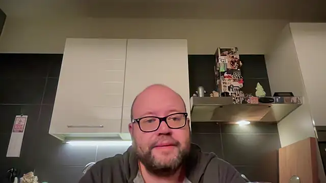 Snapshot of theitalianbear chatting on February 13, 2026, 8:53 pm theitalianbear online show from February 13, 2026, 8:53 pm