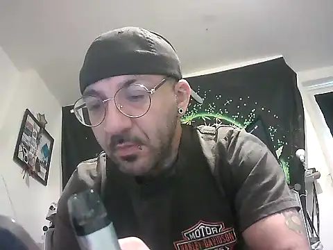 MagicStickBoy online show from April 3, 2026, 1:39 pm