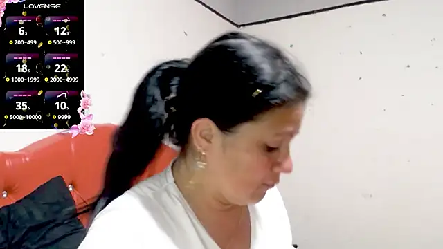 sexy jhoan88 online show from March 24, 2026, 12:32 am