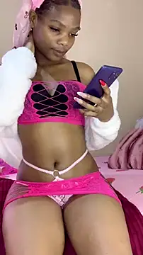 Snapshot of TheRealLadyAmina chatting on July 27, 2026, 1:40 pm TheRealLadyAmina online show from July 27, 2026, 1:40 pm