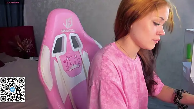 Snapshot of BabySunsh1ne_ chatting on July 30, 2026, 8:35 am BabySunsh1ne online show from July 30, 2026, 8:35 am