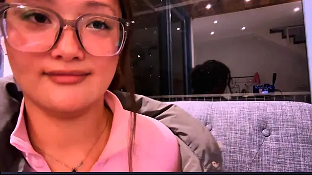 Snapshot of SolangeEggert chatting on July 27, 2026, 12:34 pm SolangeEggert online show from July 27, 2026, 12:34 pm