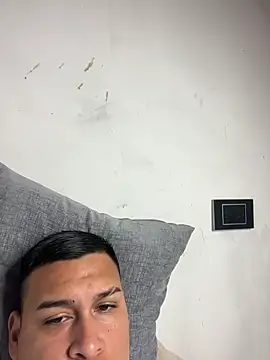 Cristopher 0 online show from August 4, 2026, 12:04 am