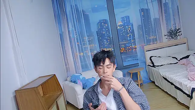 Snapshot of xiaoyang-FF chatting on July 28, 2026, 7:39 pm xiaoyang-FF online show from July 28, 2026, 7:39 pm