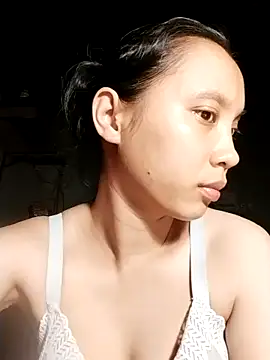 Snapshot of Ladinh86 chatting on July 29, 2026, 2:16 pm Ladinh86 online show from July 29, 2026, 2:16 pm