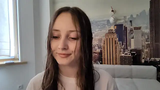 EvaSoShy online show from August 6, 2026, 8:53 am