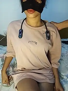 imshi-baby online show from July 31, 2026, 10:29 pm