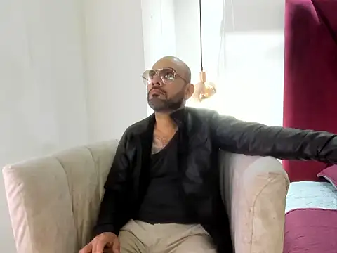 Thiago Sins online show from August 1, 2026, 12:36 pm