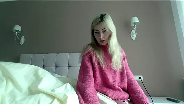 Yourrealgirl online show from January 15, 2025, 8:51 am