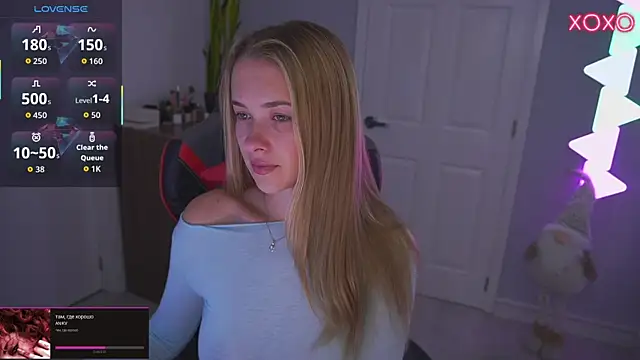 Snapshot of DanikaDillan chatting on January 7, 2026, 12:37 am DanikaDillan online show from January 7, 2026, 12:37 am