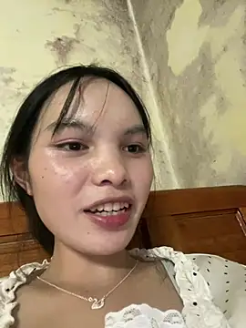 Snapshot of lola2003a chatting on August 7, 2026, 4:46 pm lola2003a online show from August 7, 2026, 4:46 pm