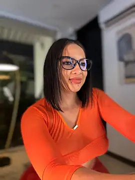 Snapshot of HannaBeckett chatting on October 17, 2025, 11:39 pm HannaBeckett online show from October 17, 2025, 11:39 pm