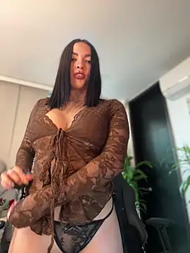 Snapshot of HannaBeckett chatting on April 15, 2026, 6:34 pm HannaBeckett online show from April 15, 2026, 6:34 pm