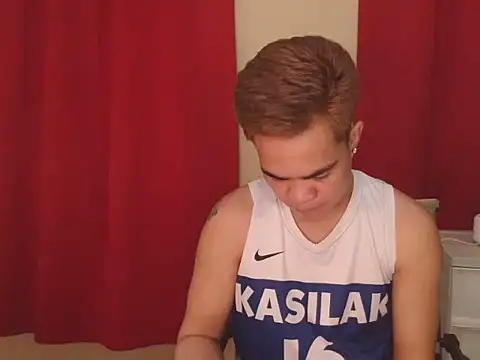 Snapshot of mike_jm chatting on October 8, 2025, 7:10 am mike jm online show from October 8, 2025, 7:10 am