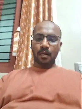 reegan0000 online show from August 3, 2026, 12:33 pm