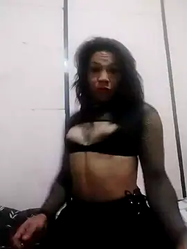 Allimlove online show from August 5, 2026, 5:18 pm