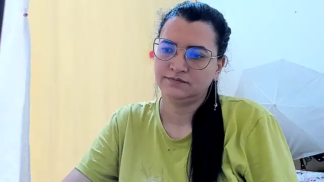 Snapshot of MARILYN_GARCIA chatting on May 17, 2026, 4:07 pm MARILYN GARCIA online show from May 17, 2026, 4:07 pm