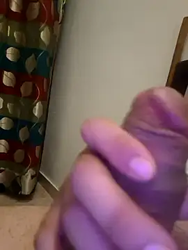 Snapshot of horny1dick1 chatting on August 4, 2026, 7:18 pm horny1dick1 online show from August 4, 2026, 7:18 pm