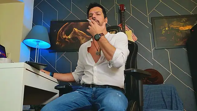 ChrisKox online show from October 6, 2025, 3:57 pm