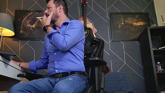 ChrisKox online show from October 29, 2025, 4:33 am