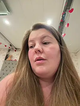 Snapshot of BootyLola chatting on March 3, 2026, 6:31 am BootyLola online show from March 3, 2026, 6:31 am